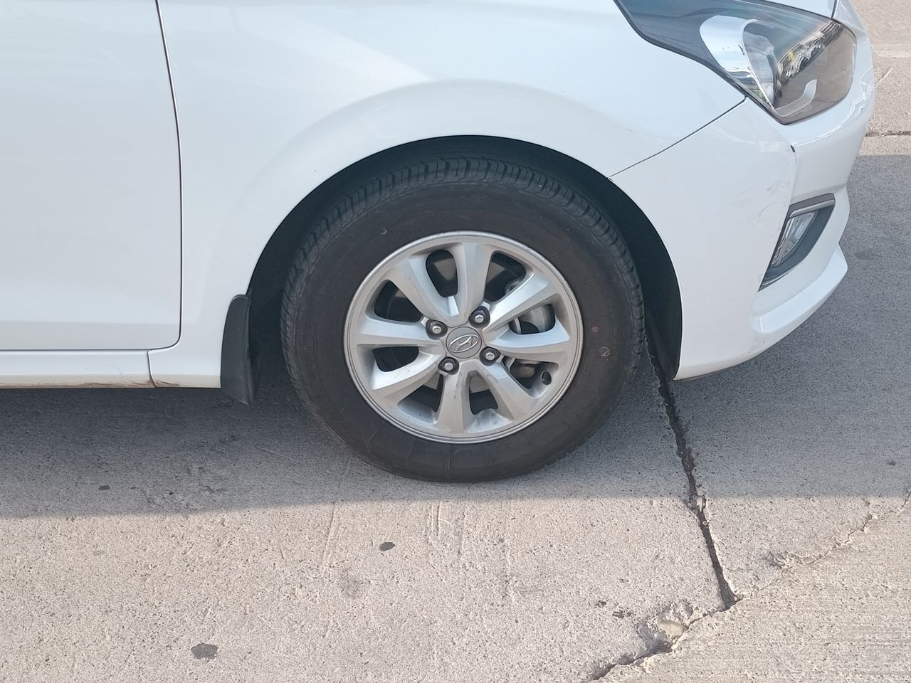 HYUNDAI - 7
