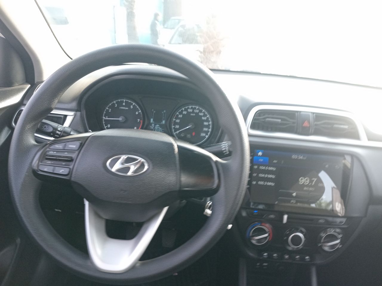 HYUNDAI - 16