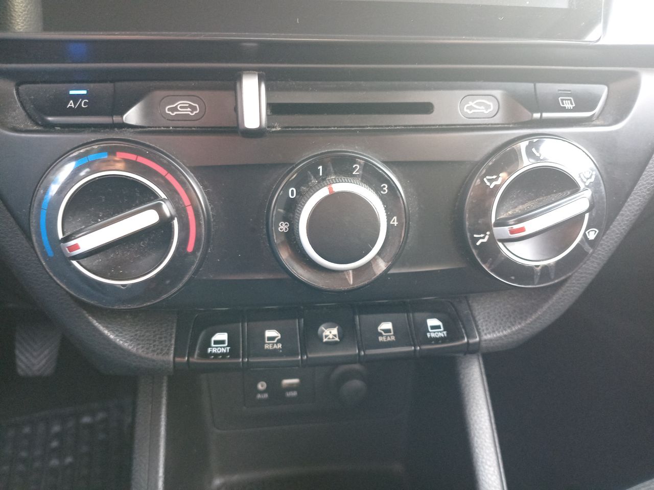 HYUNDAI - 21