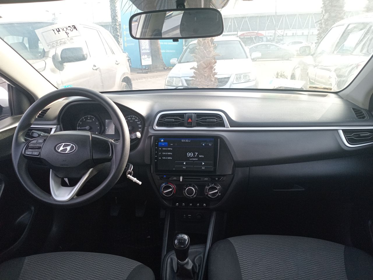 HYUNDAI - 23
