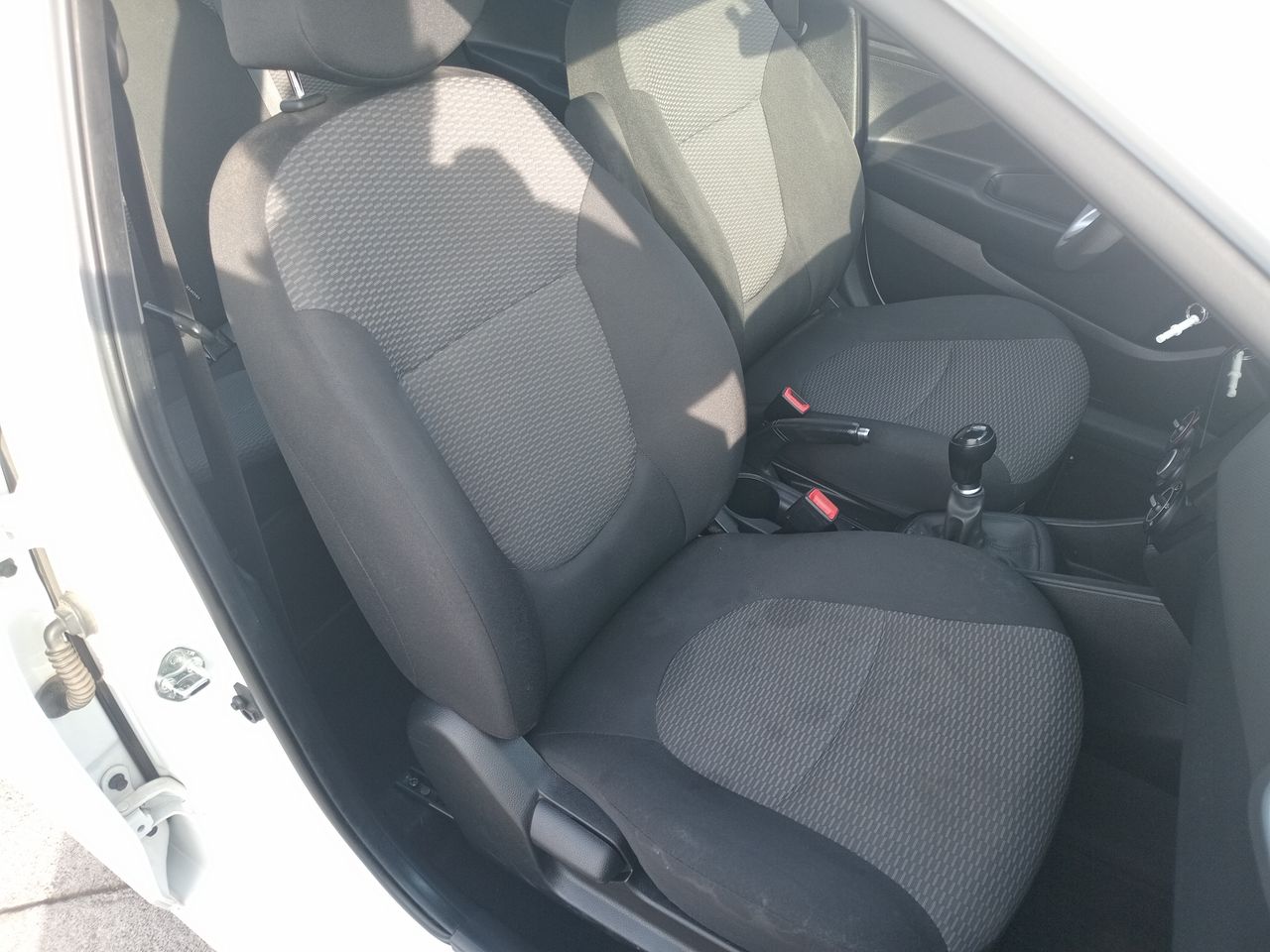 HYUNDAI - 24