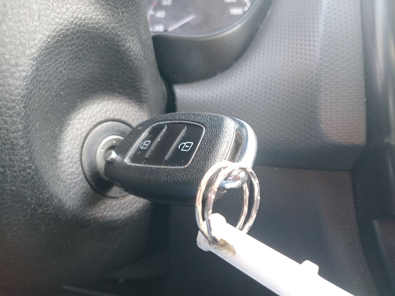 HYUNDAI - 26