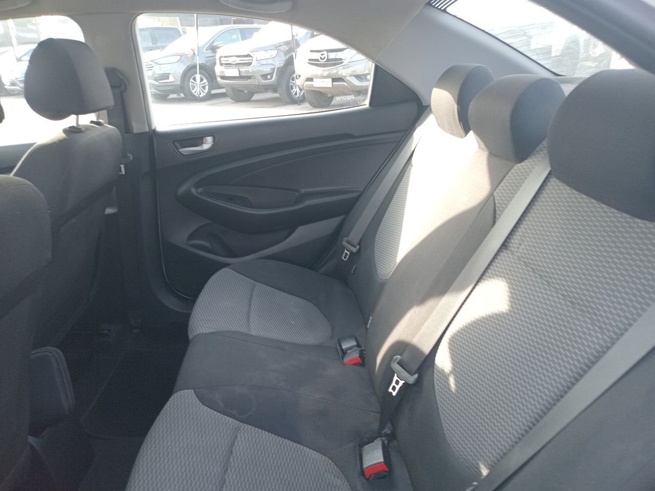 HYUNDAI - 3