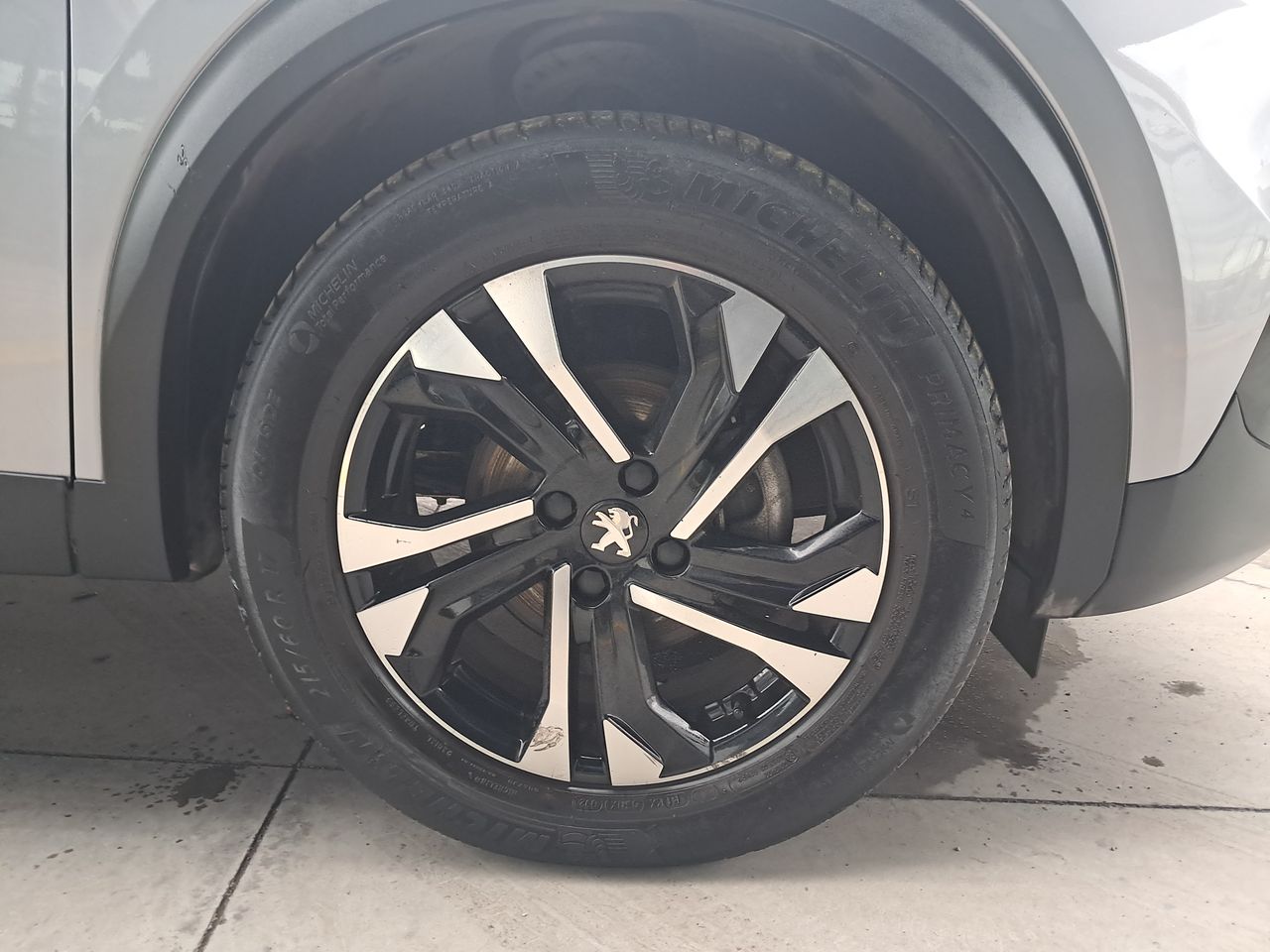 Peugeot 2008 — foto 18 de 34