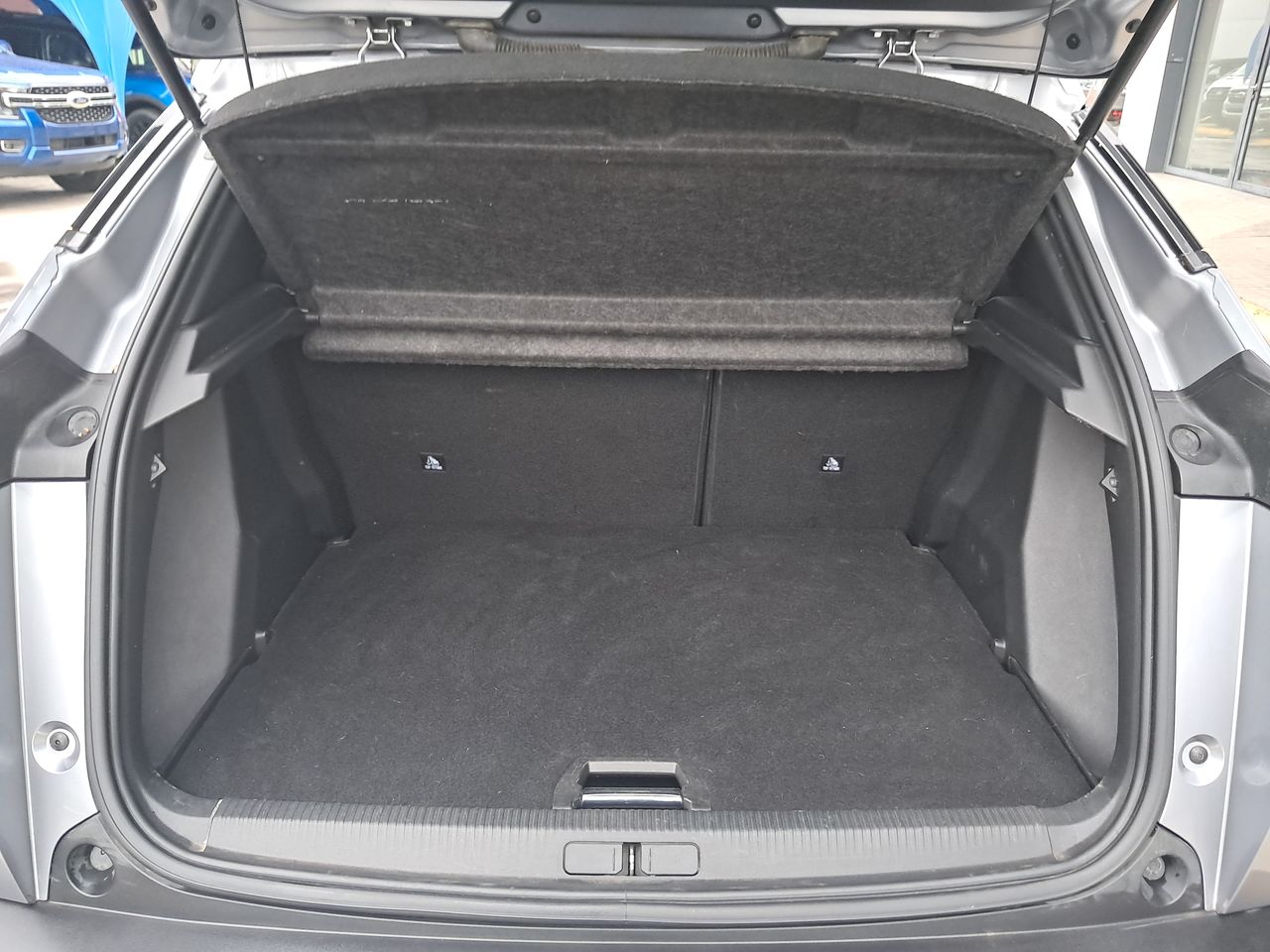Peugeot 2008 — foto 22 de 34