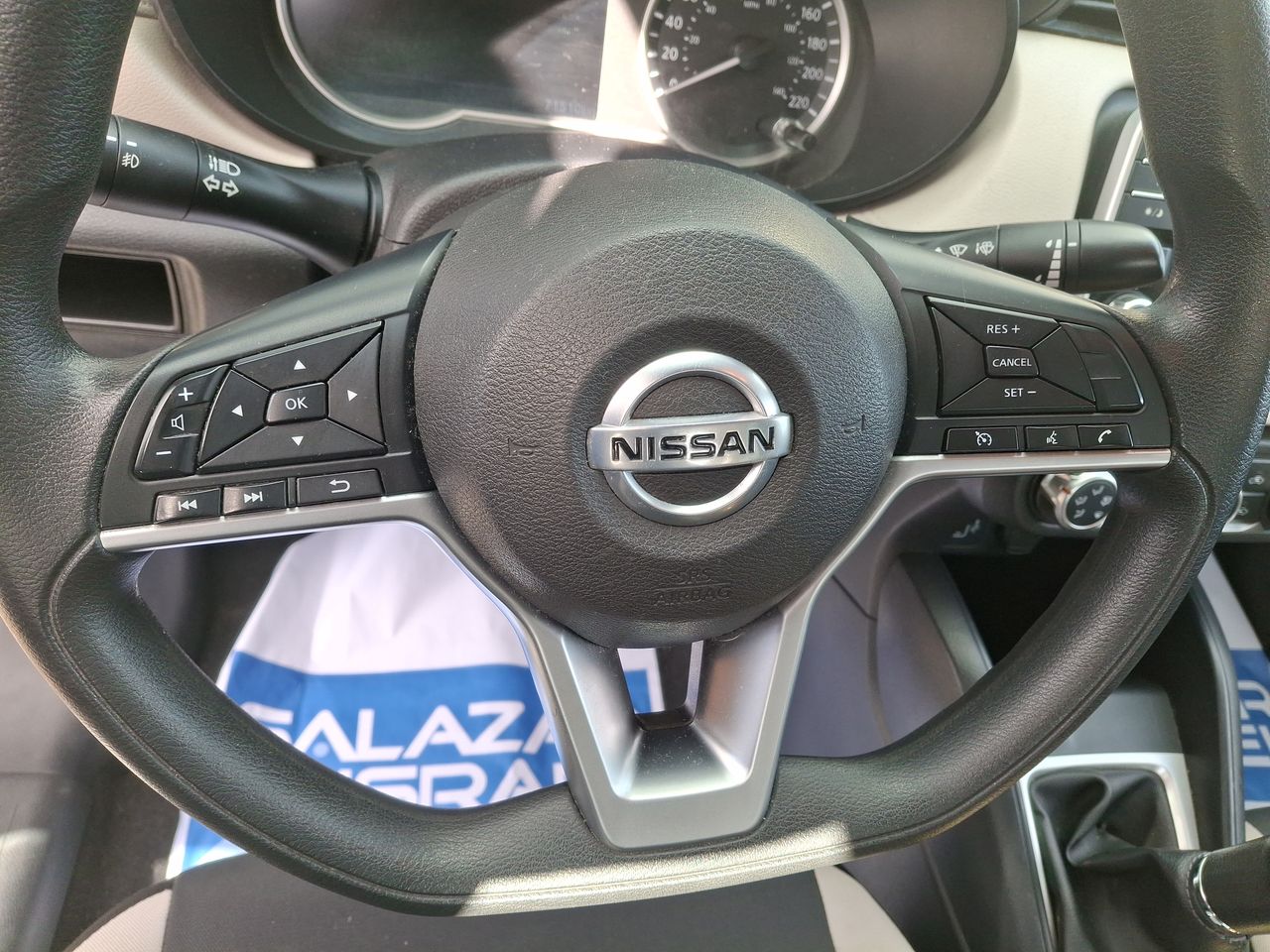 NISSAN - 26