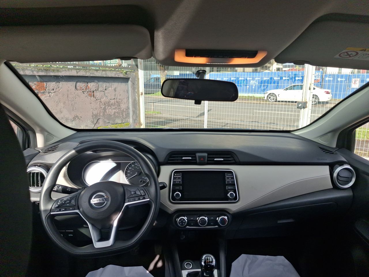NISSAN - 9