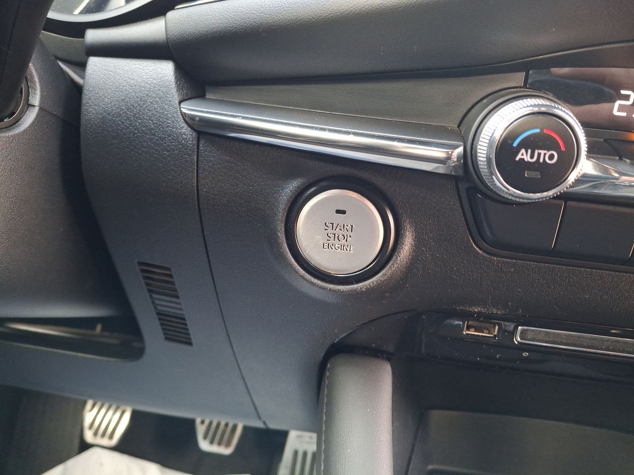 MAZDA - 34