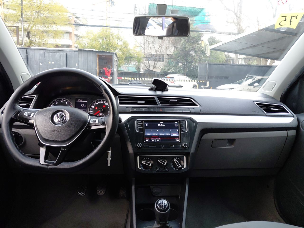 VOLKSWAGEN - 1