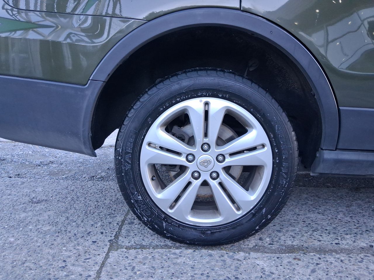 Mitsubishi Montero Sport — foto 10 de 30