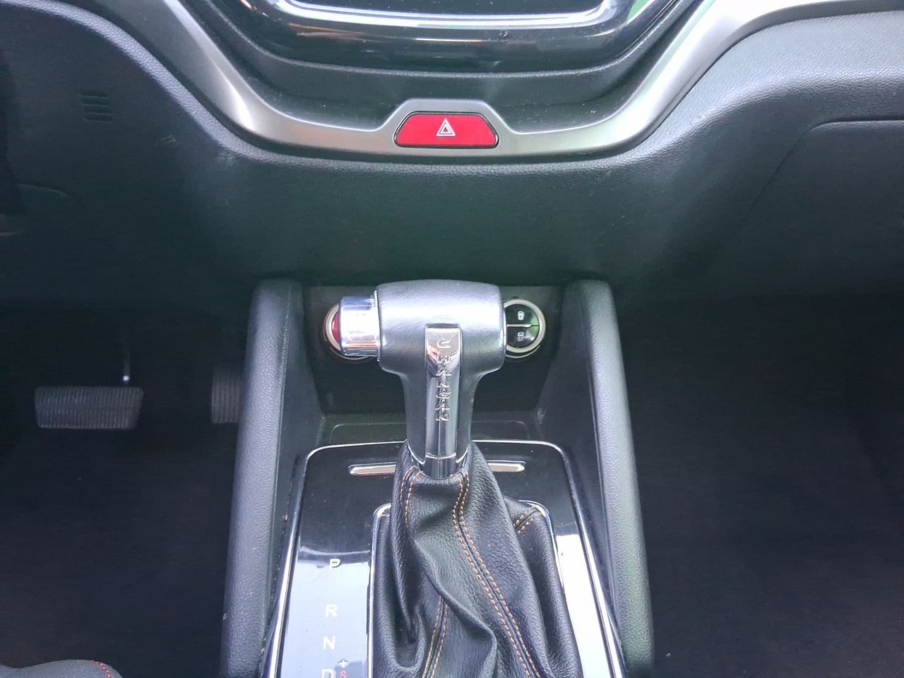 Mitsubishi Montero Sport — foto 25 de 30
