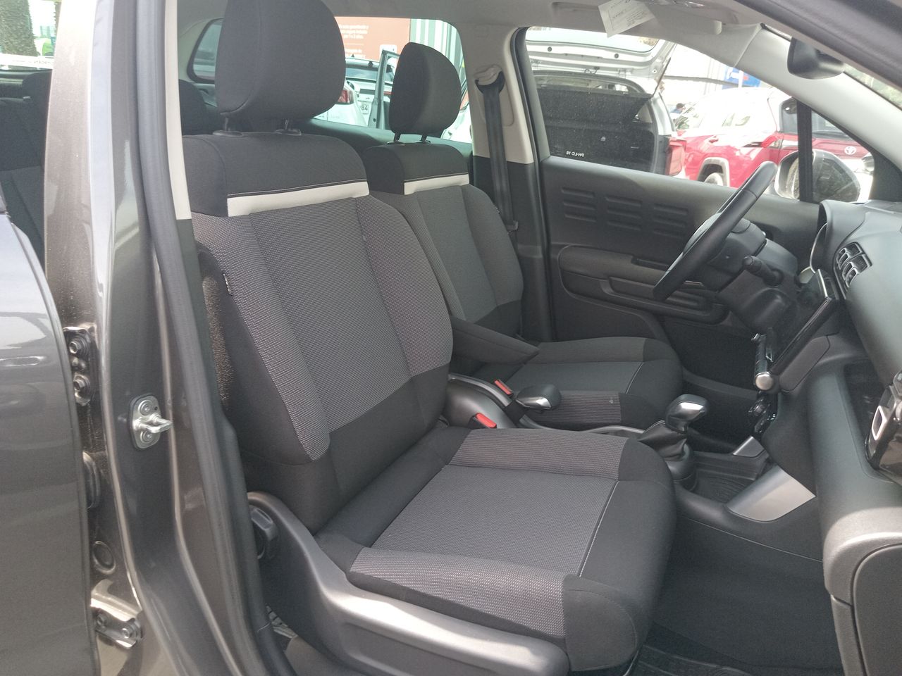 Opel Mokka — foto 31 de 33