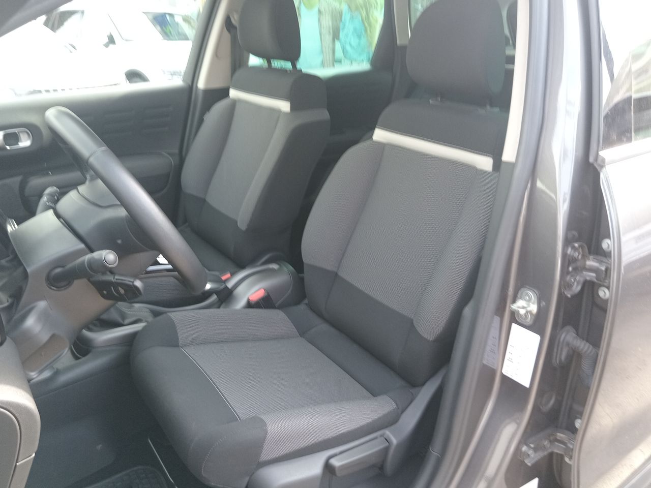 Opel Mokka — foto 21 de 33
