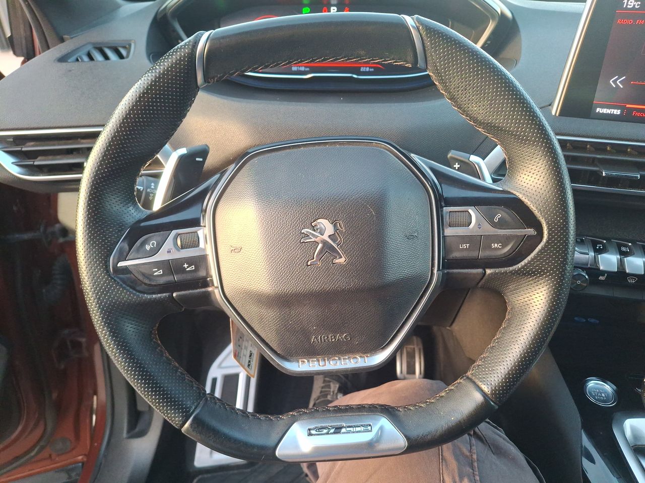 Peugeot 3008 — foto 24 de 31