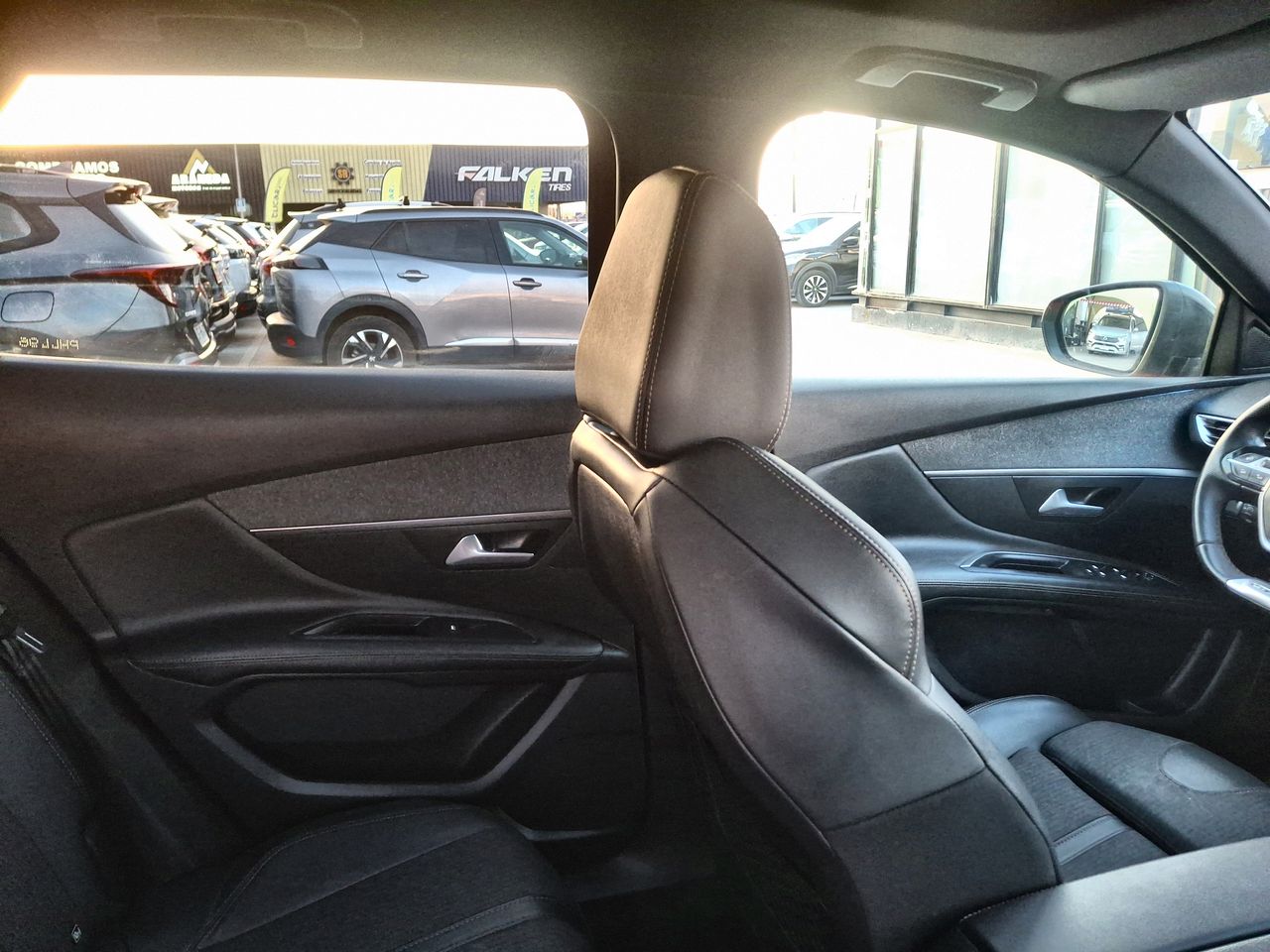 Peugeot 3008 — foto 16 de 31