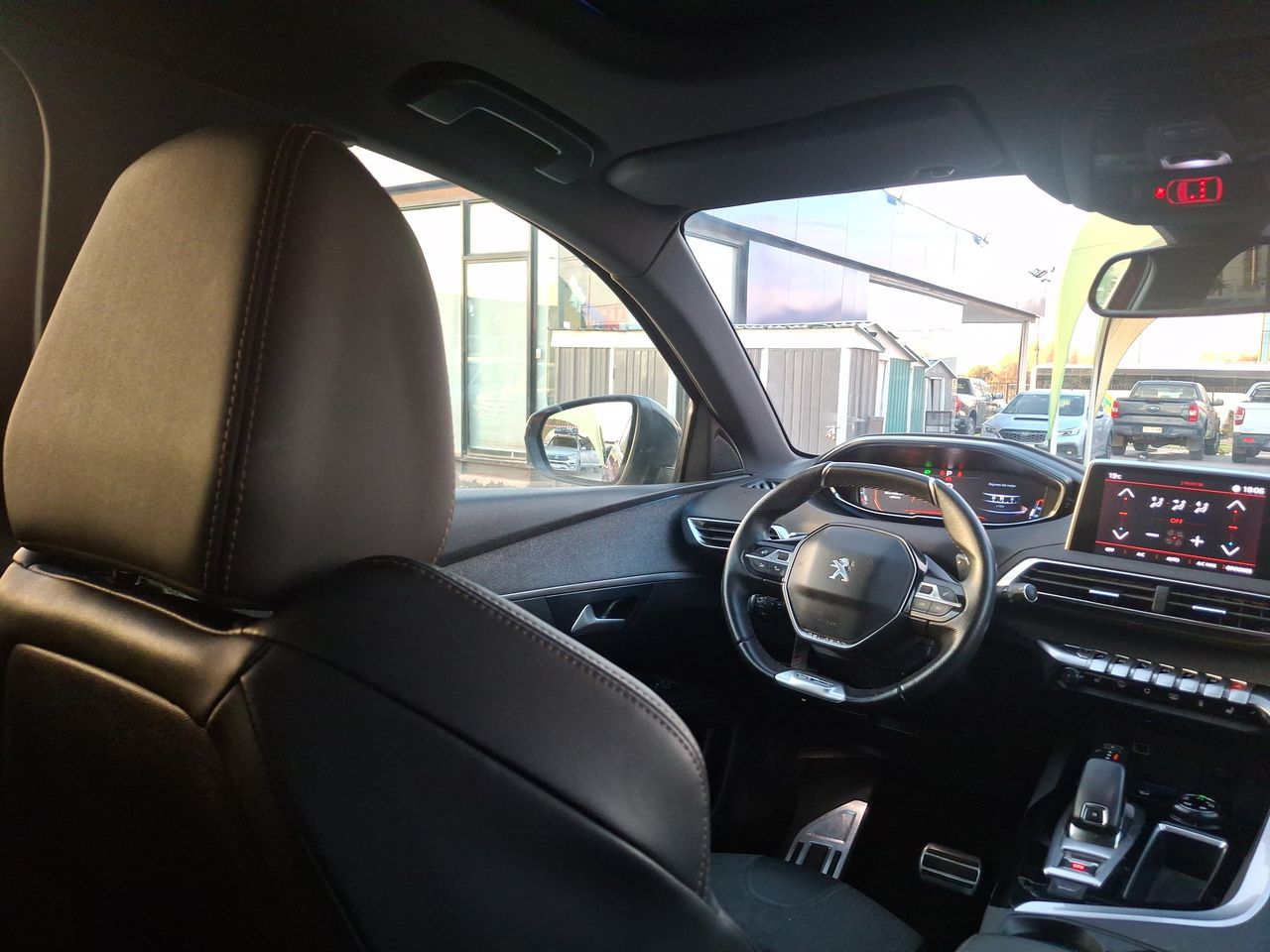Peugeot 3008 — foto 17 de 31