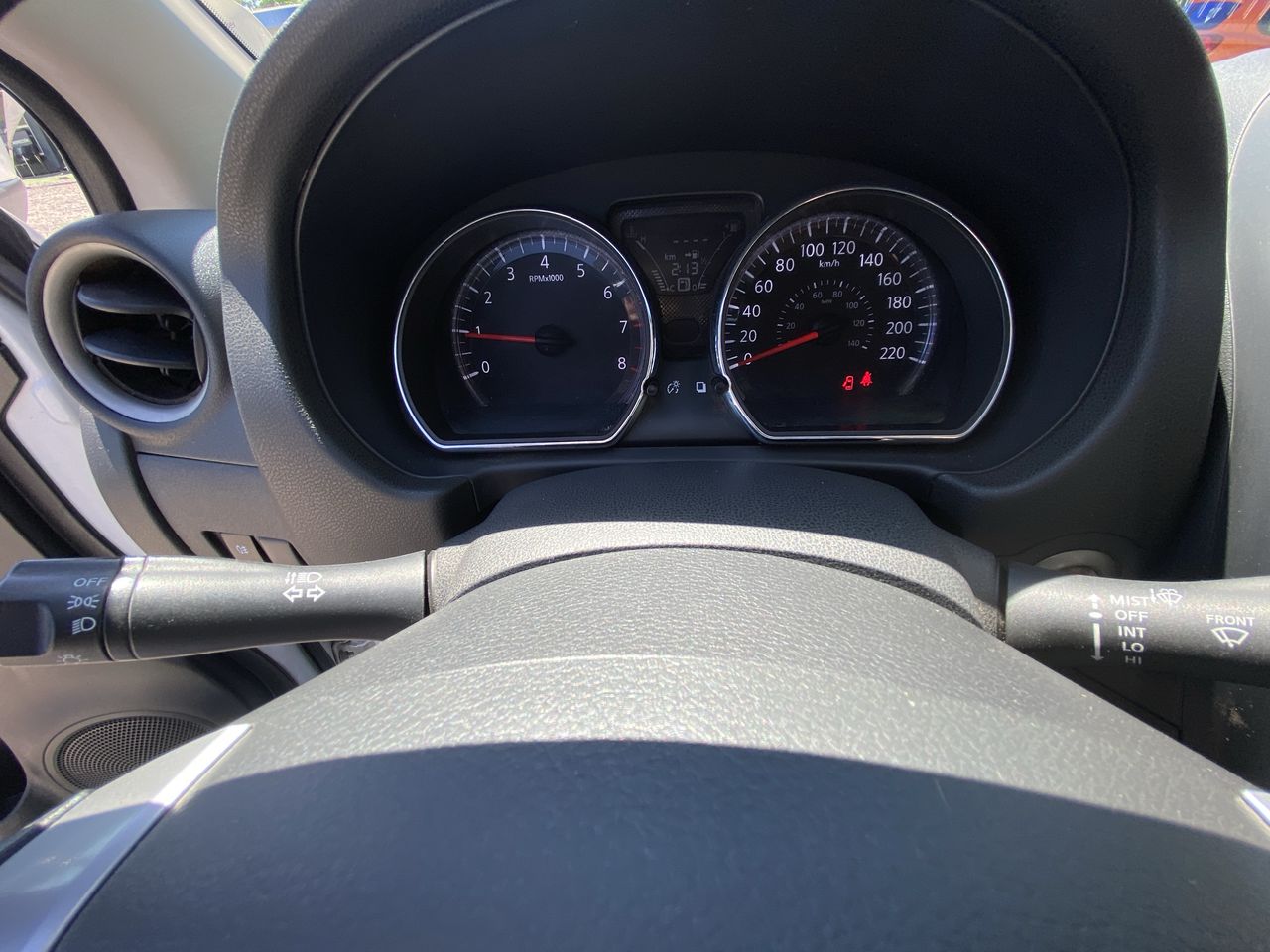 NISSAN - 26