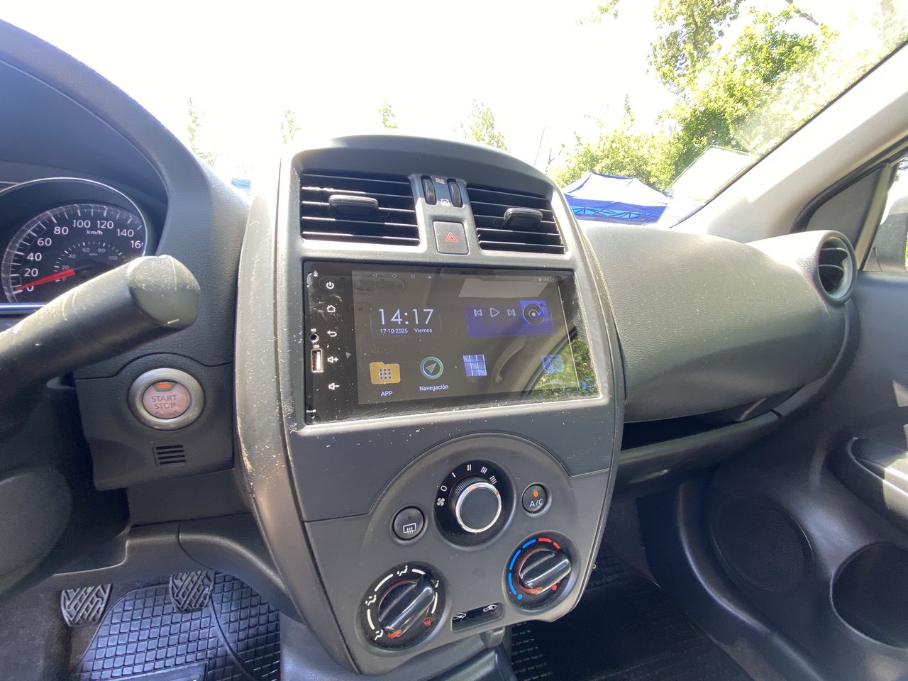 NISSAN - 27