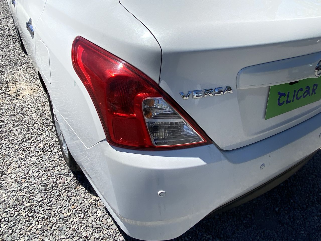 NISSAN - 20