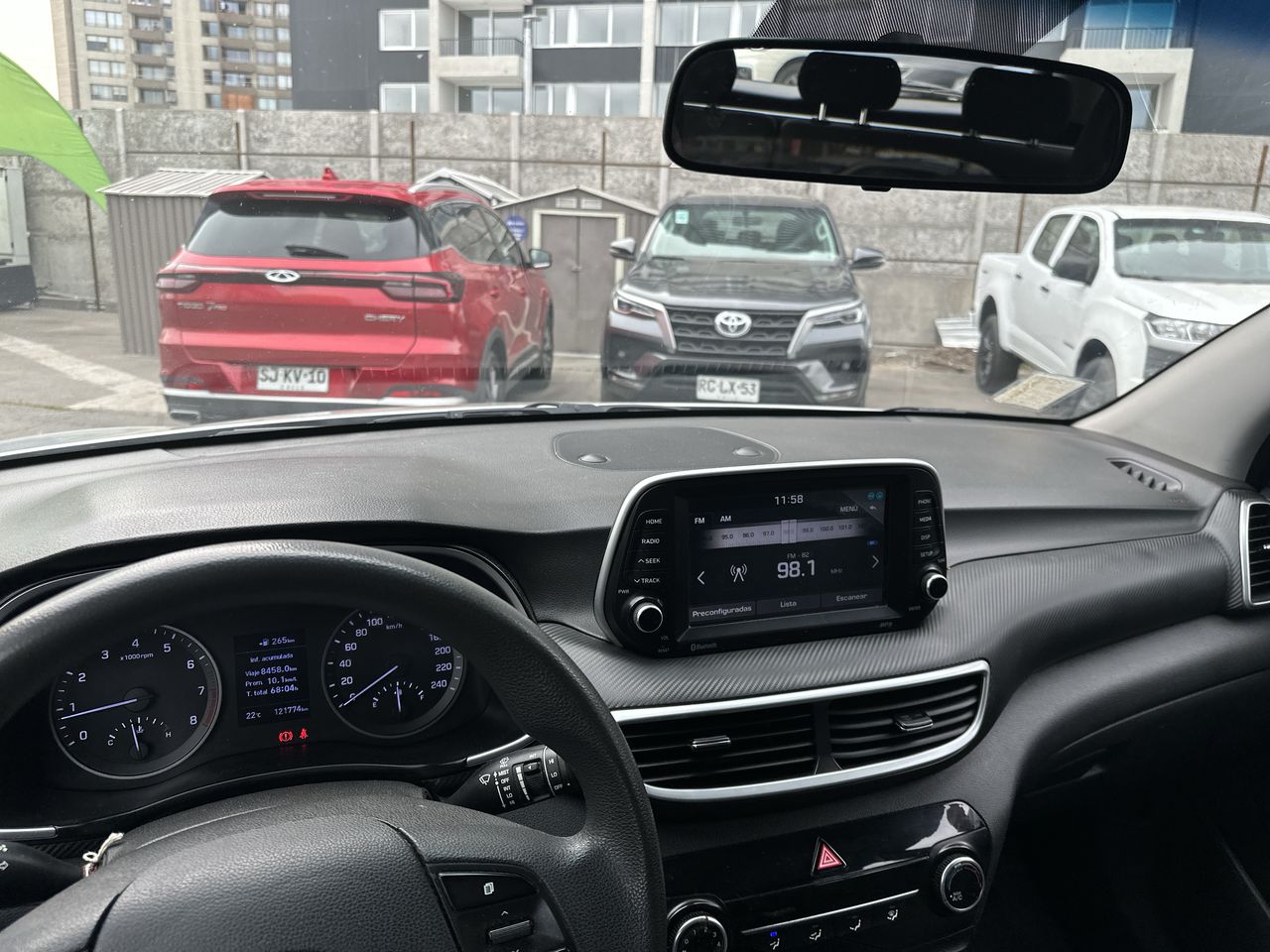 HYUNDAI - 33