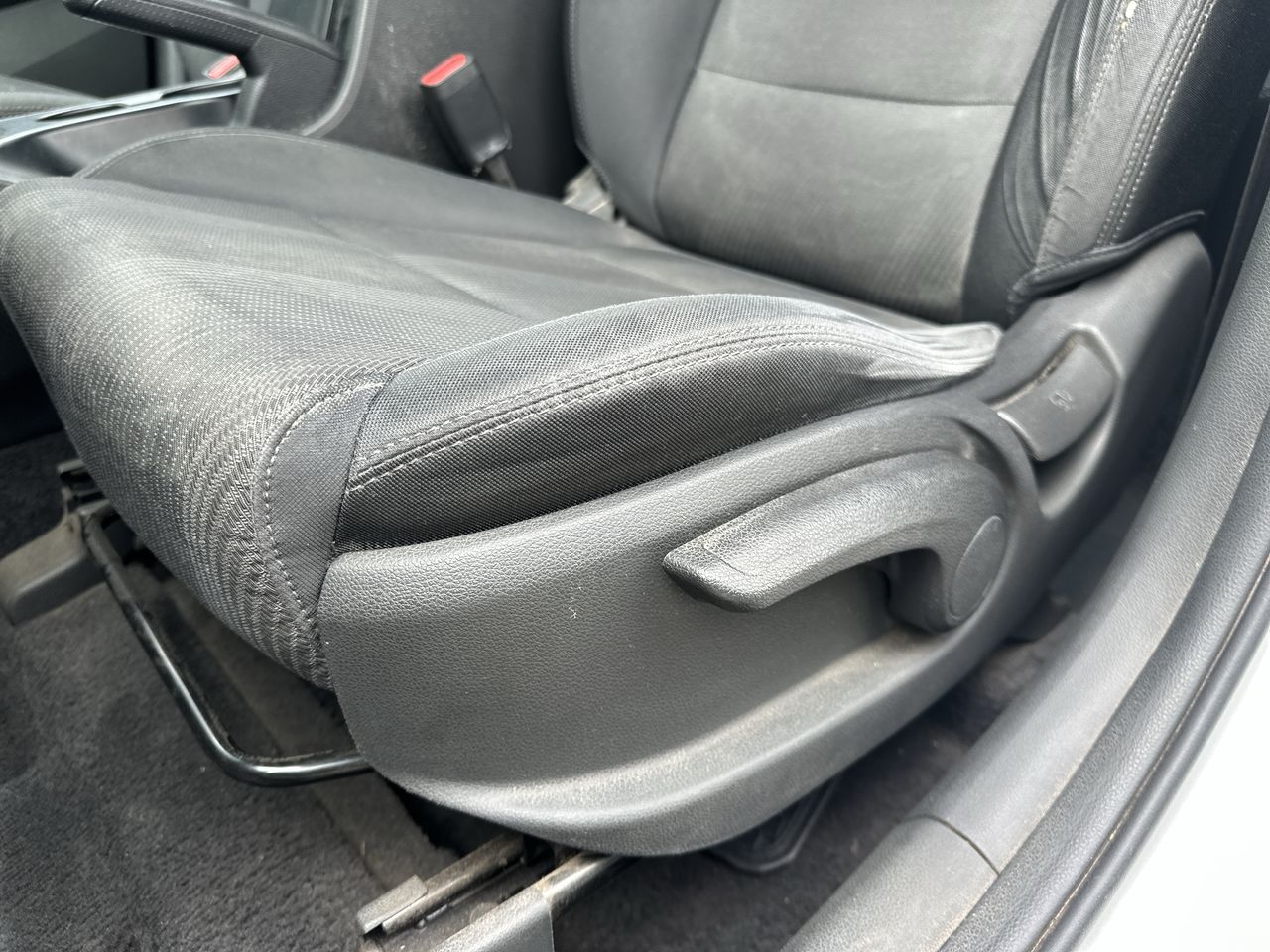 HYUNDAI - 24