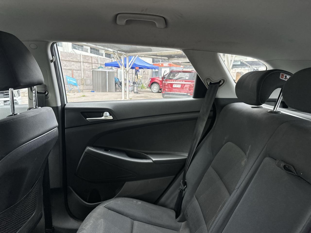 HYUNDAI - 12