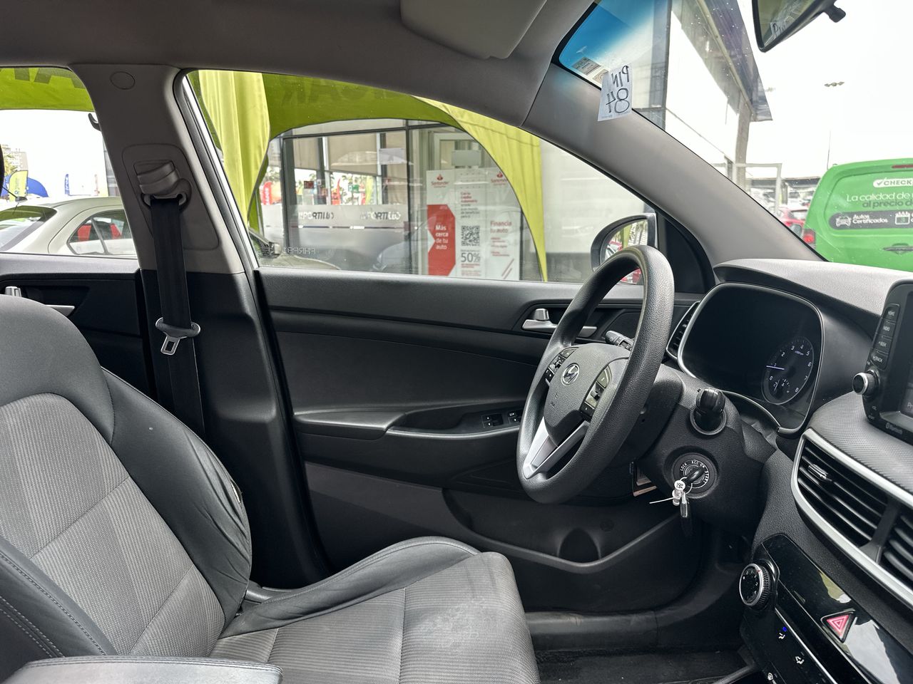 HYUNDAI - 16