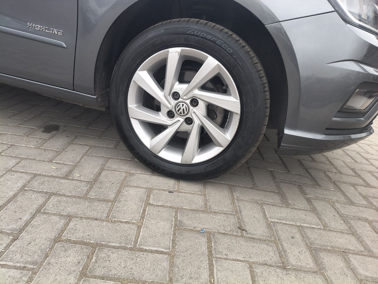 VOLKSWAGEN - 9
