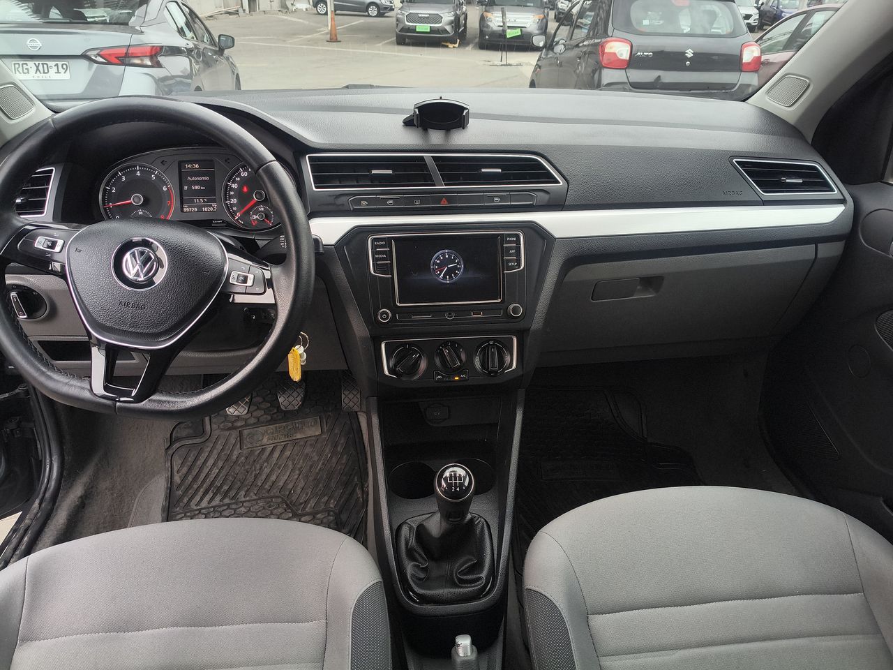 VOLKSWAGEN - 21