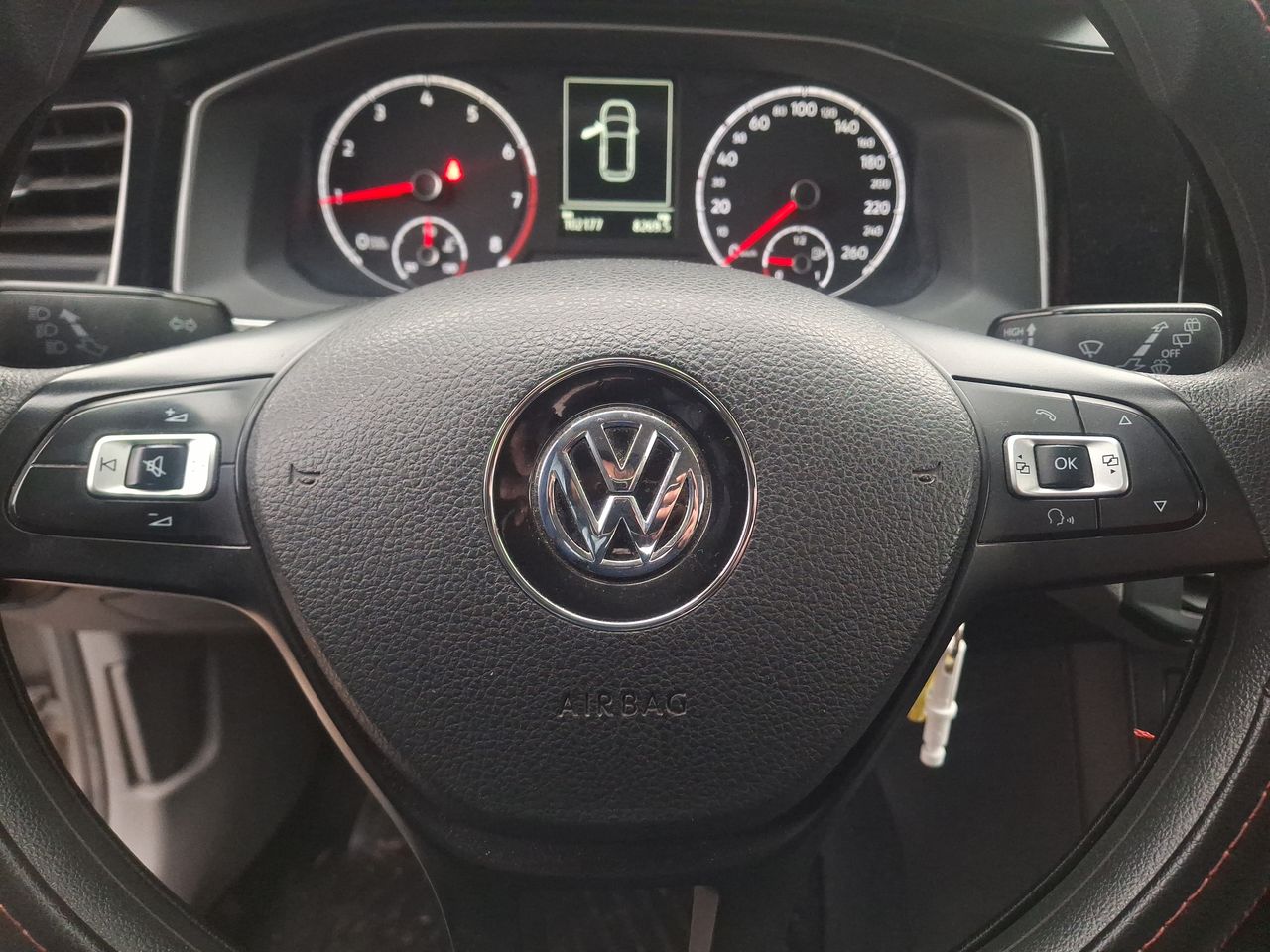VOLKSWAGEN - 16