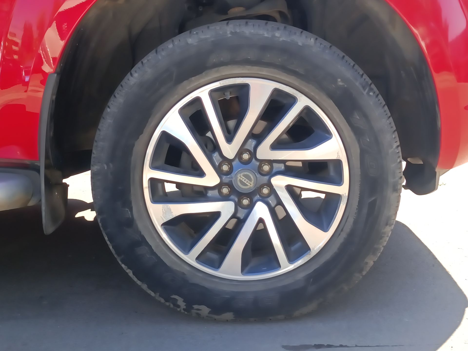 NISSAN - 17