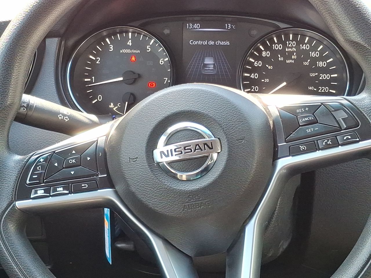 NISSAN - 24