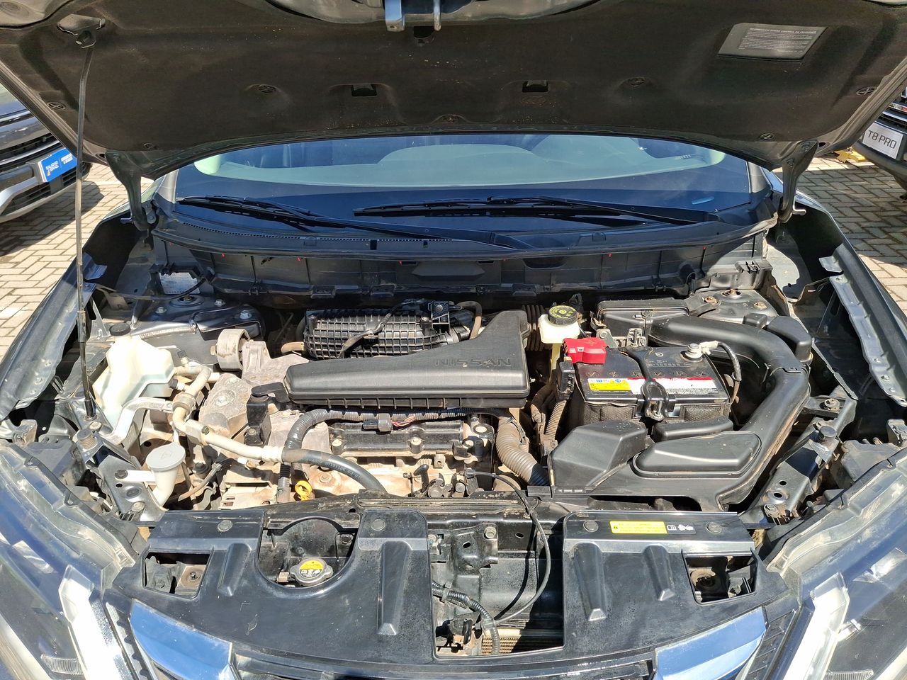 NISSAN - 16