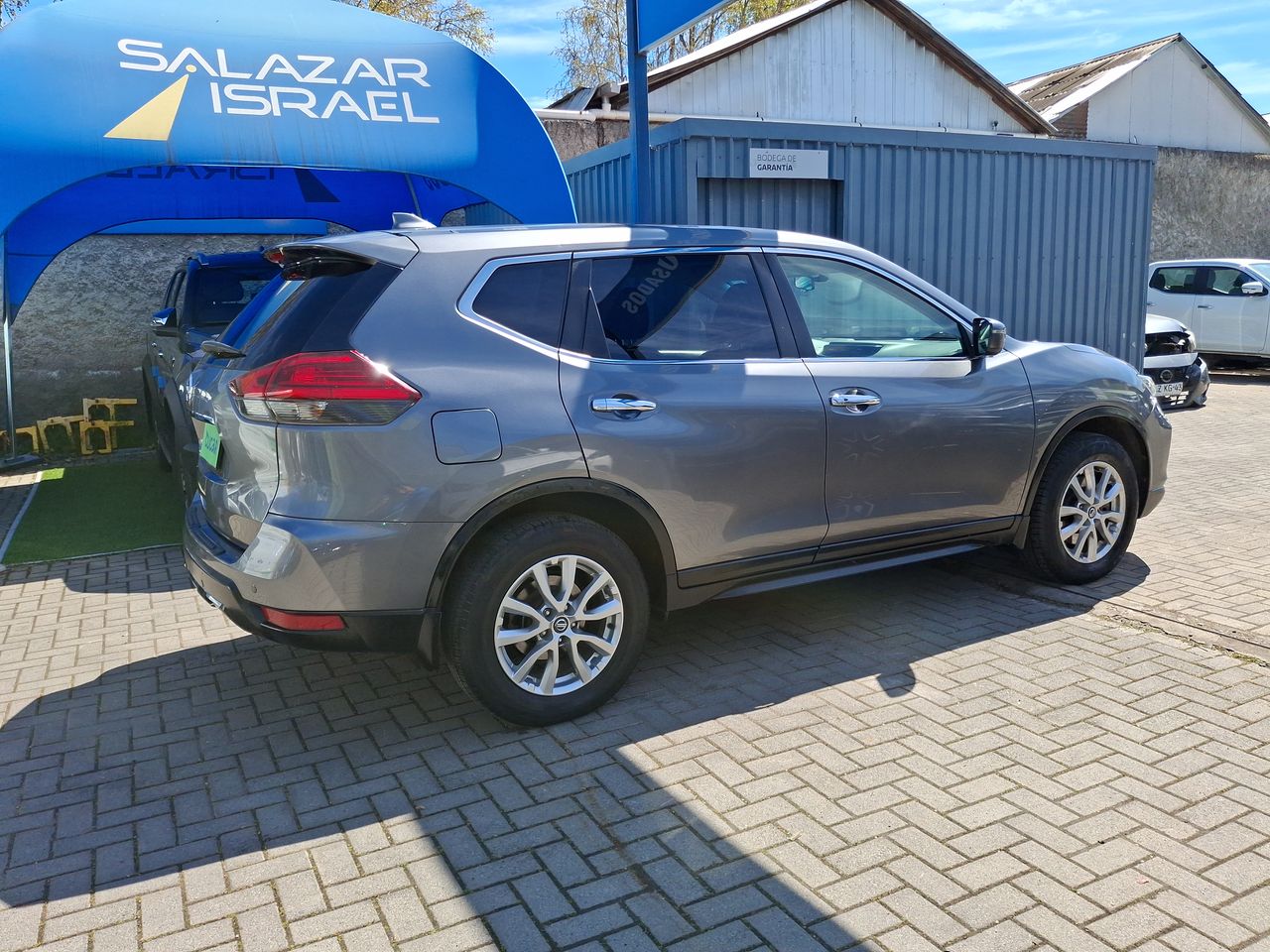 NISSAN - 7