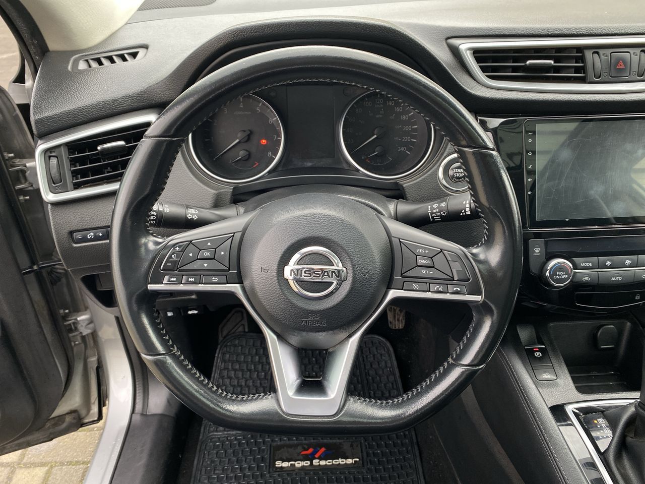 Nissan Qashqai — foto 19 de 29