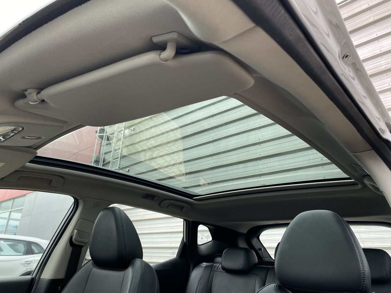 Nissan Qashqai — foto 27 de 29