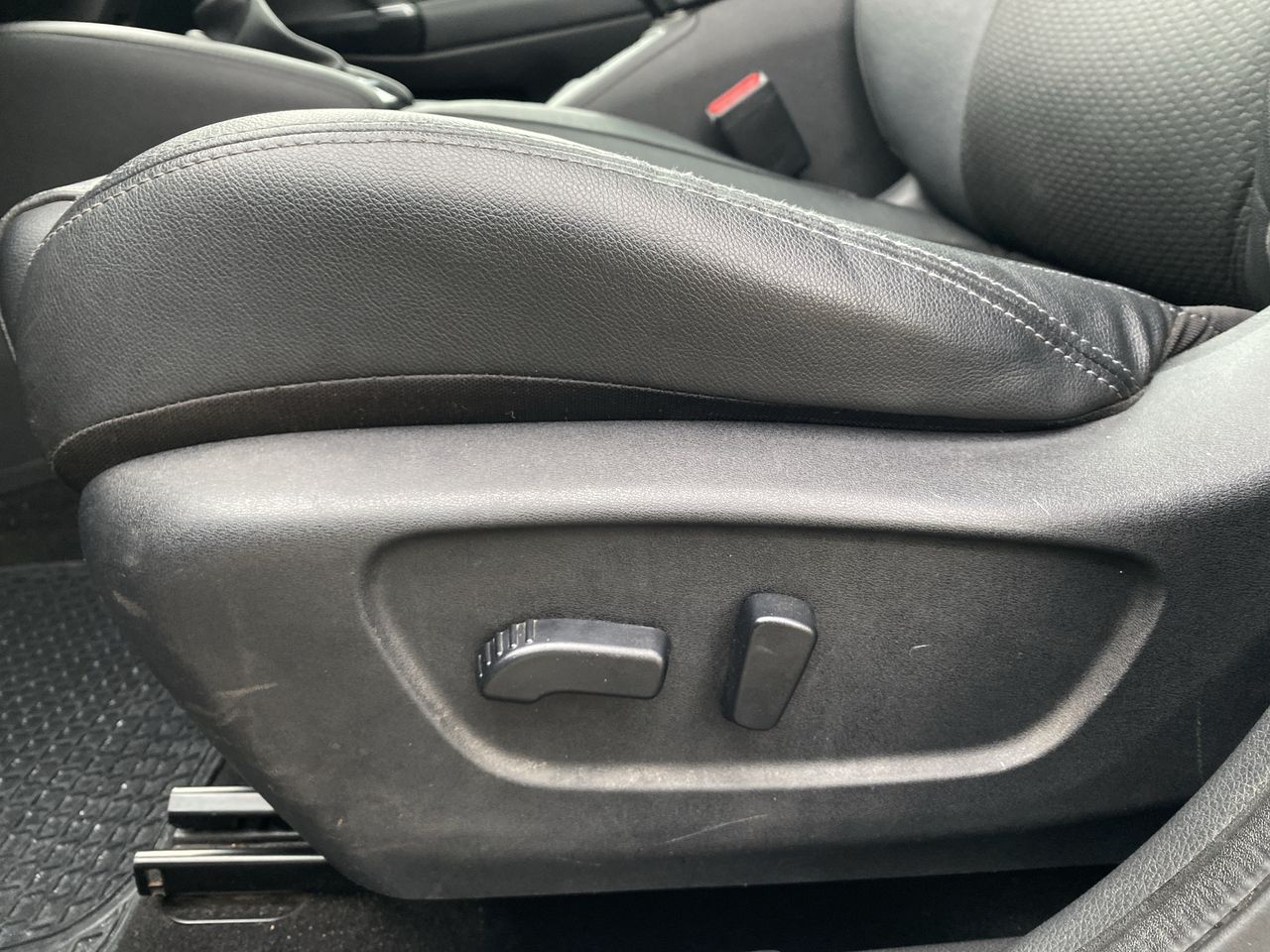 Nissan Qashqai — foto 17 de 29