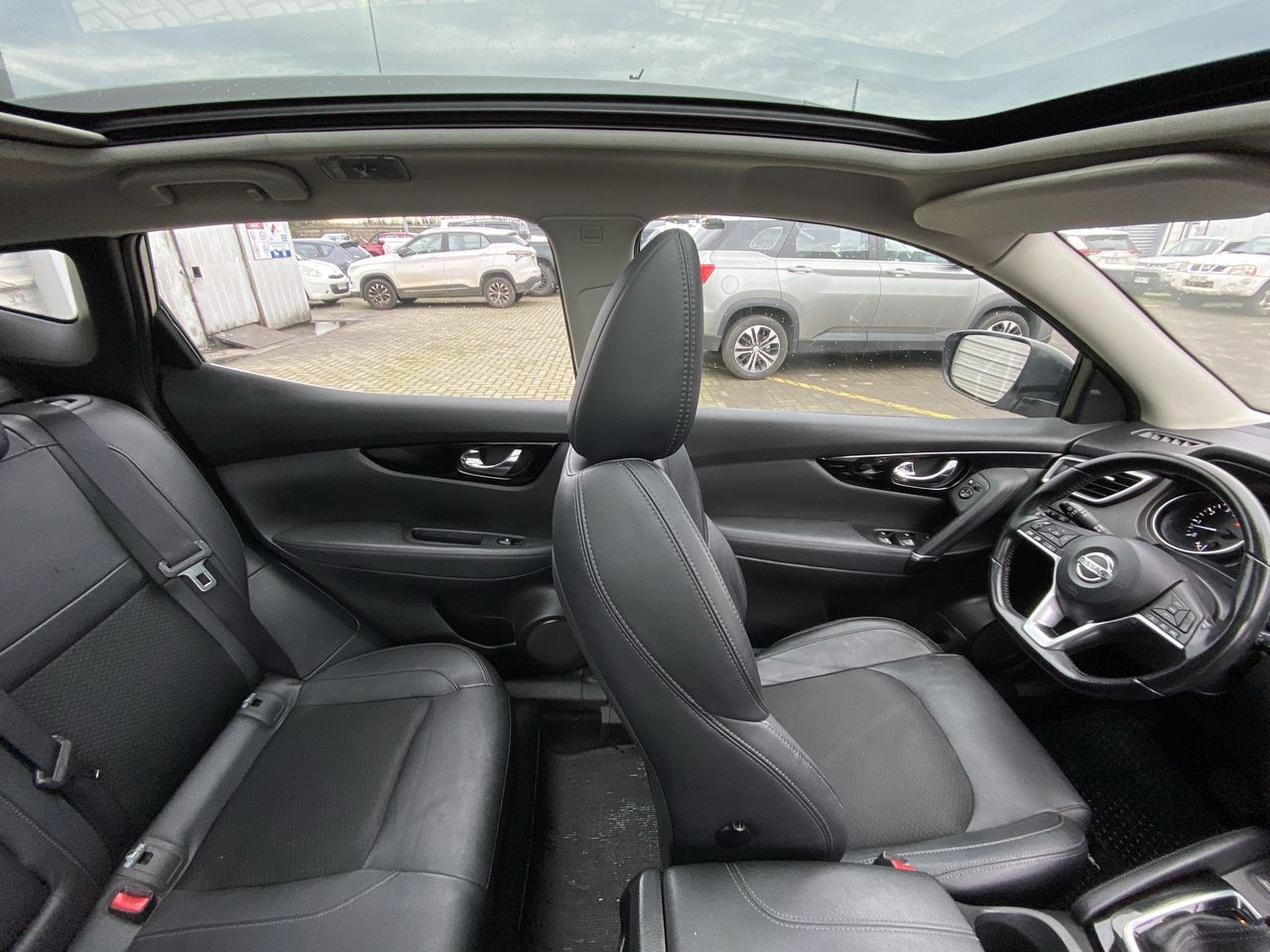 Nissan Qashqai — foto 8 de 29