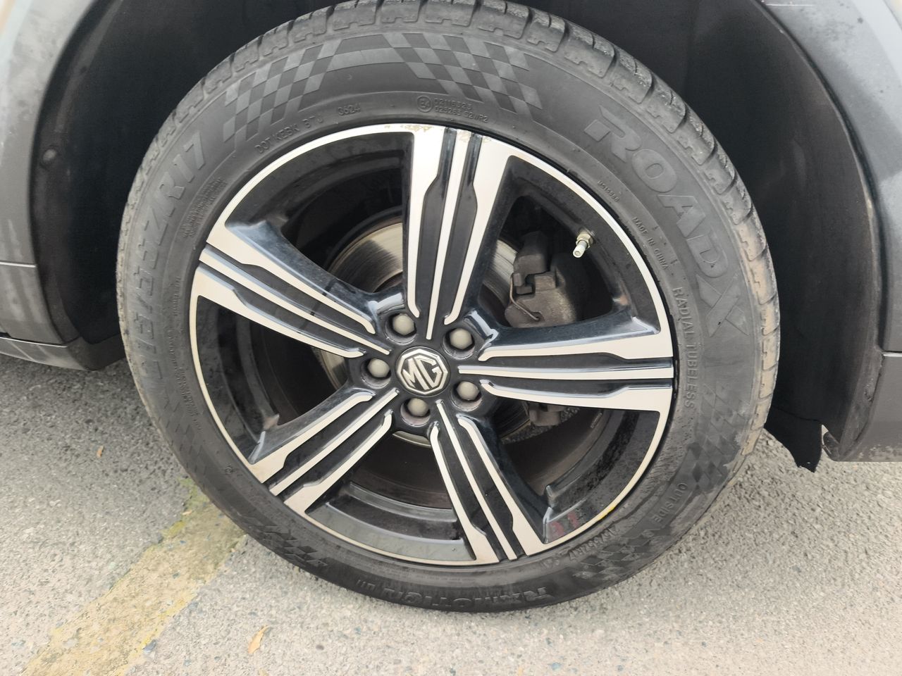 MG Zs — foto 8 de 27