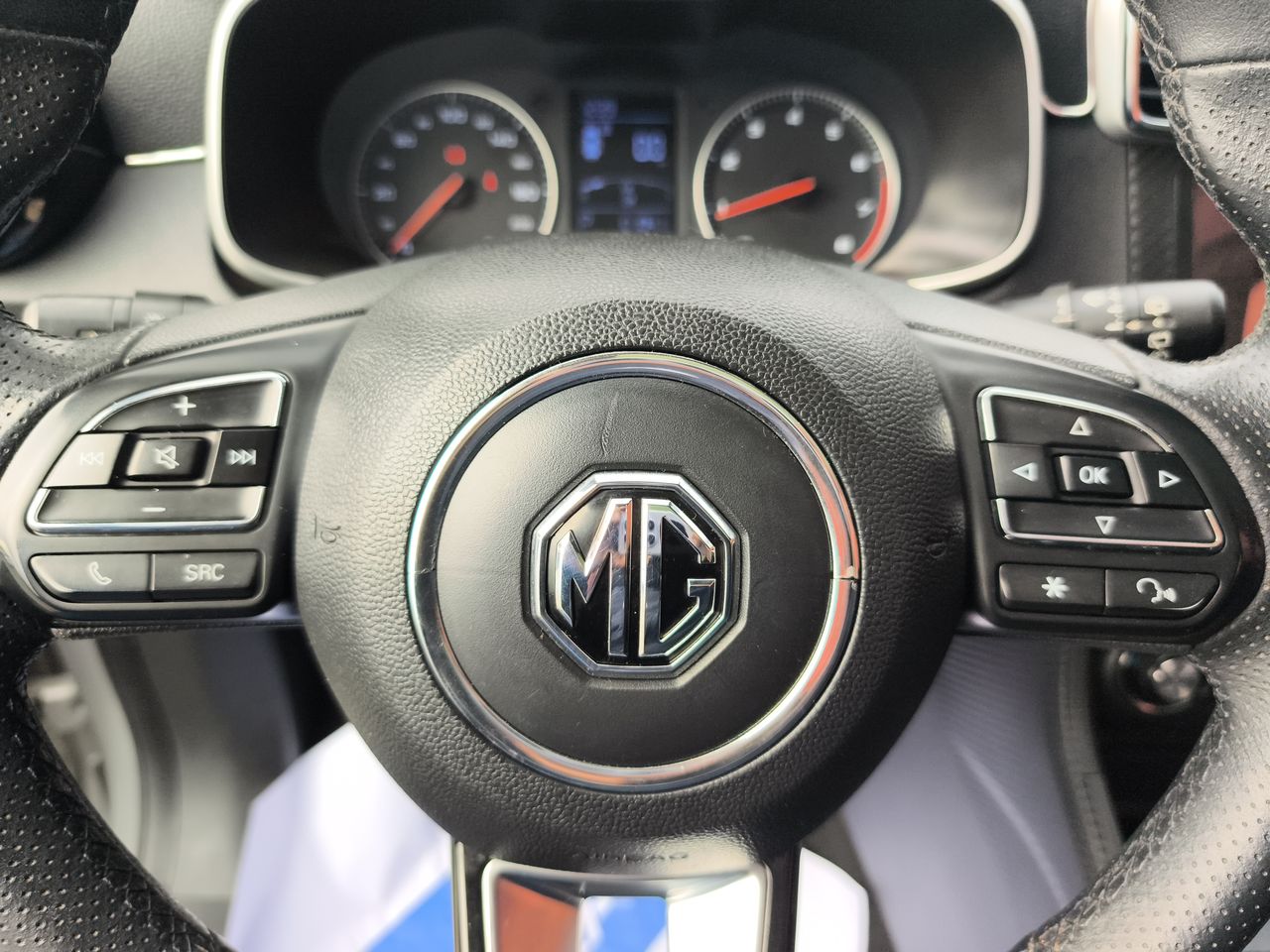 MG Zs — foto 17 de 27