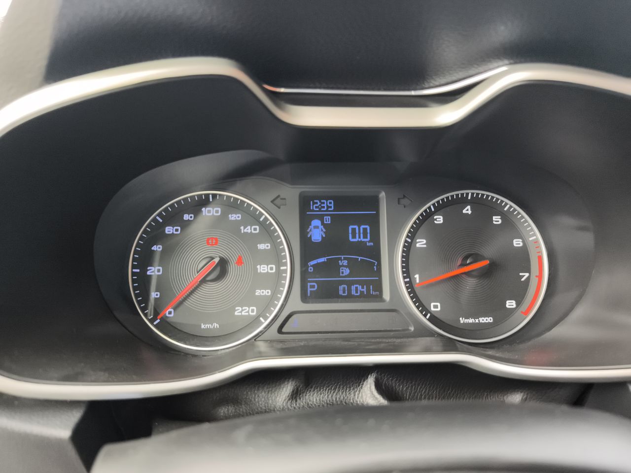 MG Zs — foto 18 de 27