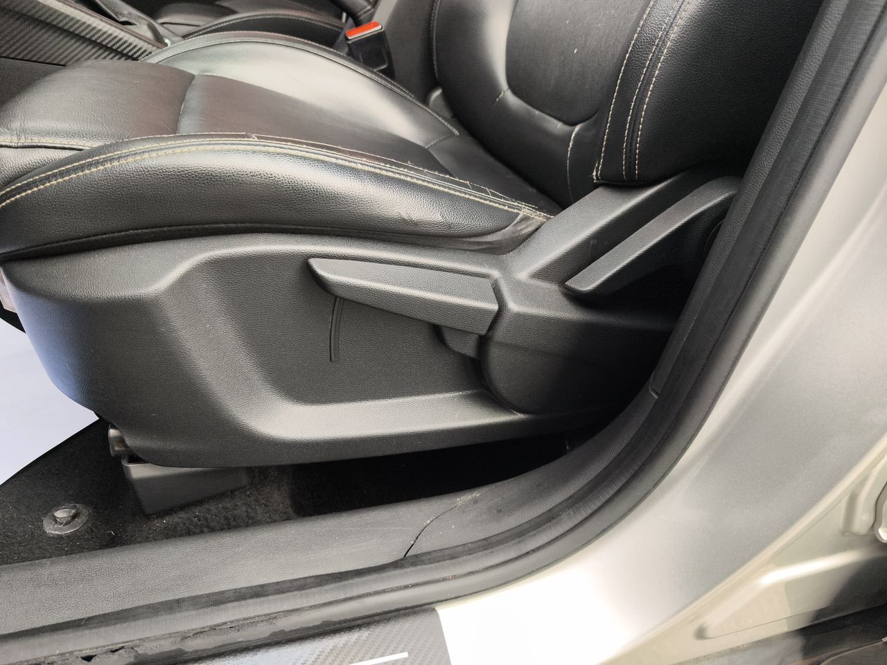 MG Zs — foto 14 de 27