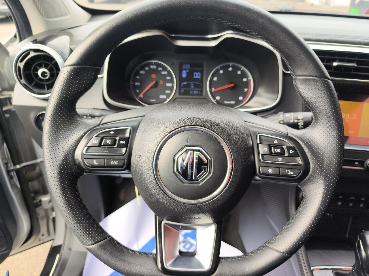 MG Zs — foto 16 de 27