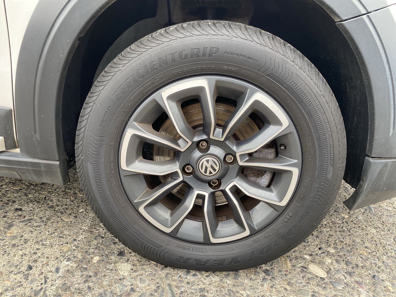 VOLKSWAGEN - 17