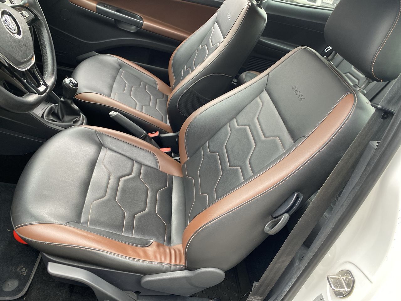 VOLKSWAGEN - 23