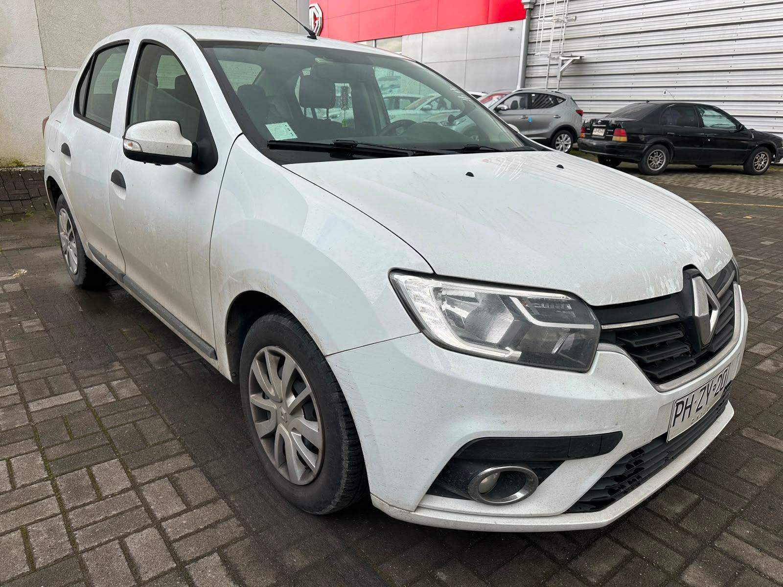 RENAULT - 1