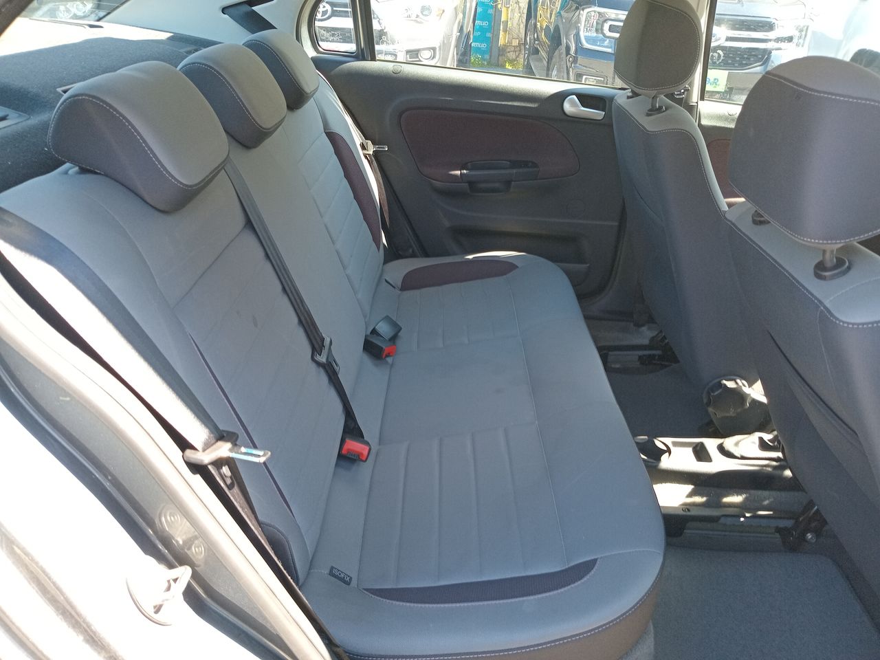 VOLKSWAGEN - 31