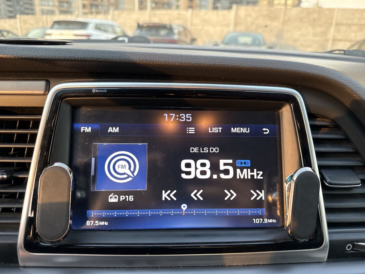 Hyundai Sonata — foto 20 de 26