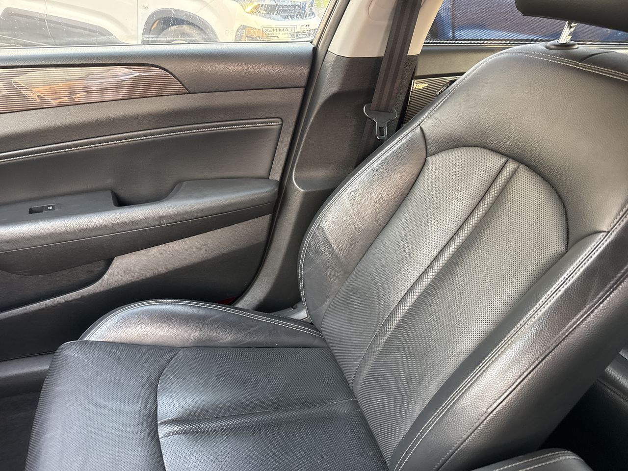 Hyundai Sonata — foto 25 de 26