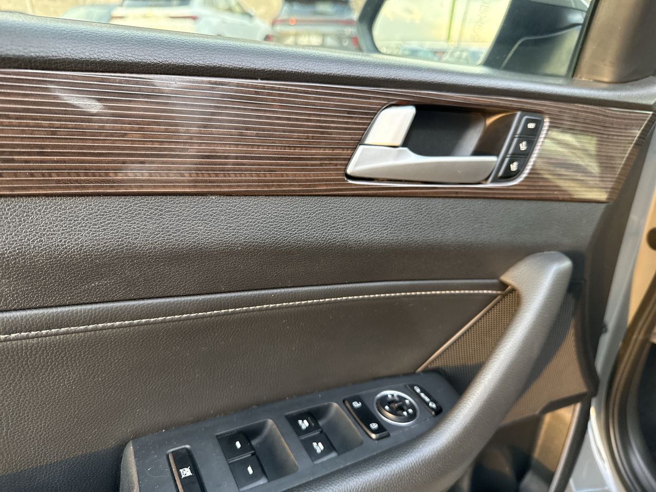 Hyundai Sonata — foto 14 de 26